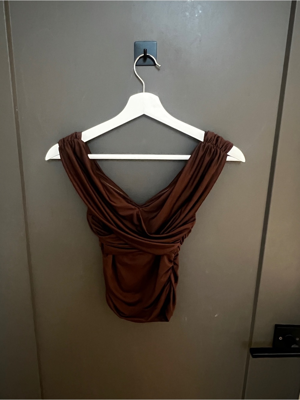 NIA Magnolia Top in Chocolate Size XS - Picture 5 of 7